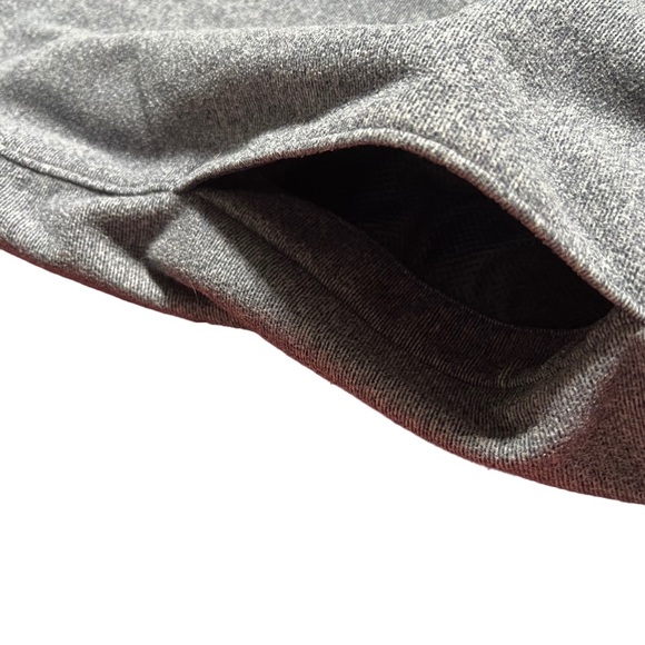 UNDER ARMOUR / NASHVILLE PREDATORS / NHL GRAY AND NAVY BLUE QUARTER ZIP SIZE M - Picture 4 of 9